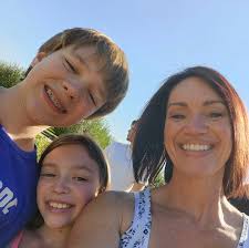 OURA 4, size 7 …. Perfect fit (exact same as Gen3 and Gen4 sizing guide).  Love how shiny it is, love the thickness 🥰 #veryhappy