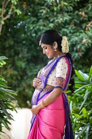 Photo grossesse couple séance photo grossesse annonce grossesse femme enceinte photographie photo grossese photo bébé naissance long maternity dress melaniya for photo shoot and baby shower. Pin On Inspirations