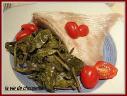 Chauffez une poêle avec un filet d'huile d'olive et un morceau de beurre. Aile De Raie Au Court Bouillon Quand Choupette Et Papoune Cuisinent