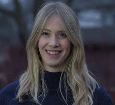 Michelle Nott's Instagram, Twitter & Facebook