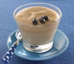 La Mousse Au Cafe 10 Minutes Est Un Entremets A Base De Yaourt Grec Miel Blancs D Oeufs Cafe Et Gelatine Mousse Cafe Recette A Base De Yaourt Recette Facile