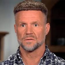 Rolf: Rolf's premature facial hair burdens him. 😩