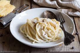 Ingredienti per 4 persone : Rigatoni Cacio E Pepe Foto Images