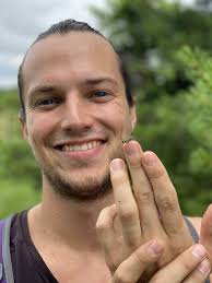 EECG Epilogue: Population genomics reveals a single introduction of the  invasive white pine sawfly, Diprion similis.