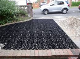 The laying surface must be kept level throughout the process. How To Lay Plastic Grids For Gravel Driveways Dengarden