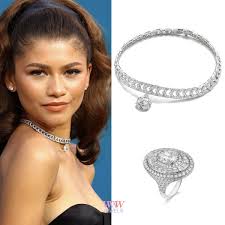 Emmy Awards Jewelry Archives