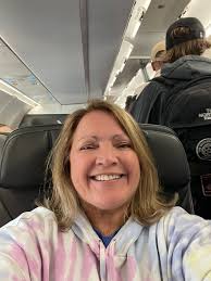 OUT AND ABOUT UP ON THE PROM WITH SEAN LALLY FOR A BIT OF A KNEES UP!