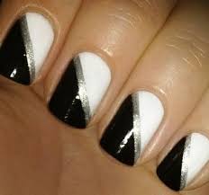 Schwarz Weisse Gelnagel Selber Machen 70 Gelnagel Muster Weisse Nageldesigns Trendige Nagel Nagel Selbstgemacht