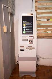 El salvador's official currency is the usd, but recognizing btc as official tender, the president stated, would allow salvadorans living abroad to send the money sent home to el salvador by migrants hit a record high of usd 5.92bn in 2020. El Zonte Es El Paraiso Costero Donde Se Paga Con Bitcoin Diario El Salvador