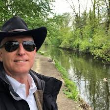 Underdog contender for moment of the night.