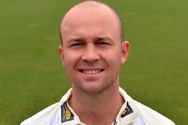 Warwickshire batsman Jonathan Trott to speak at celebrity dinner in  Birmingham