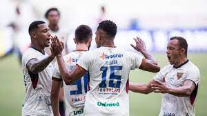 Gilberto deixou tudo igual e evitou a derrota em casa. Fortaleza 2 X 1 Bahia Copa Do Nordeste Rodada 7 Tempo Real Globo Esporte