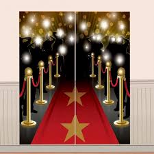 Hollywood party ideas and games for your teen theme party. Red Carpet Event Hanging Decor Bunting Banner Red Carpet Hollywood Personalized Movie Night Party Bunting Banner Decor Party Supplies Party Decor Delage Com Br