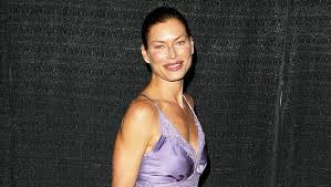 This is carre sutton's music collection on bandcamp. Supermodel Carre Otis Shares Rare No Makeup Selfie See Pic Hollywood Life