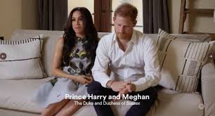 Meghan also wore two other pieces on. Prince Harry Meghan Markle S Chic Zoom Backdrop Revealed And How To Recreate It Hello