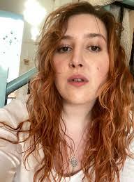 Honey Ross's Instagram, Twitter & Facebook