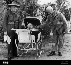 Camera ww2 Black and White Stock Photos ...