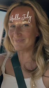 Helllloooooooo July. #, Still out here slaying just with a fresh mane.  💇🏼‍♀️