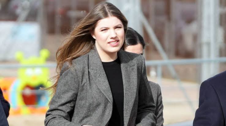 La infanta Sofía visita con sus amigas de la infancia el colegio donde estudió en Madrid: su divertido reencuentro