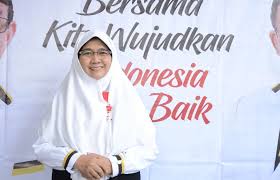 Melihat keluarga tersenyum suatu kebahgiaan walaupun kita jauh dari keluarga. Pks Pentingnya Kekokohan Keluarga Di Tengah Pandemi Wirianingsih Ketahanan Nasional Wujudkan Cita Cita Bangsa