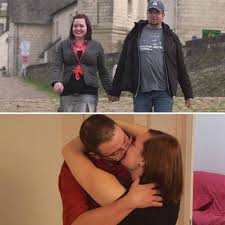 Melissa Et Luc Deschenes De L Amour Est Dans Le Pre Accueillent Leur Premier Bebe La Petite Aly Hollywoodpq Com Couple Photos Couples Scenes