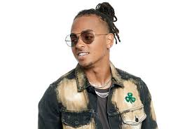 Arcángel, cosculluela & juanka (english translation) lyrics Ozuna Dal 4 Settembre Disponibile Negli Store Digitali Il Nuovo Album Enoc