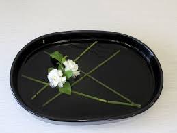 Cooling Water In Summer Roadside Ikebana Ikebana Ikebana Arrangements Glass Serving Dishes