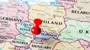 It is bordered by poland to the north, ukraine to the east, hungary to the south. Slovakya Gezilecek Yerler Slovakya Gezi Rehberi Gezibak