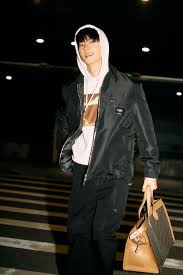 阿里巴巴,2024年18岁MacBook Pro在日本的售价及购置推荐剖析-高维数码的推荐与精彩剧情剖析