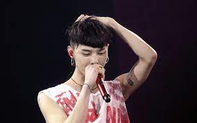 In august 2009, kwon released his first solo album, heartbreaker; . History Of G Dragon Debut Success And More
