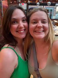 Mackenzie Ellis Barnett (@mackenzieellisbarnett) • Instagram photos and  videos