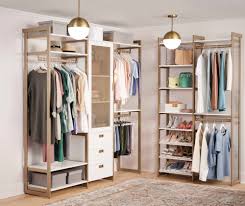 It was while checking out the california closets instagram that i came across their project for martha stewart at her bedford, new york home. Martha Stewart California Closets Storage Solutions Collection Apartment Therapy