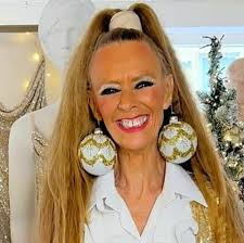 Julia Lahme får negative beskeder