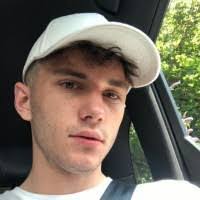 Reece Moore's Instagram, Twitter & Facebook