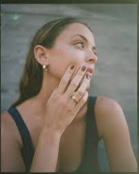 Michelle Berlinger's Instagram, Twitter & Facebook