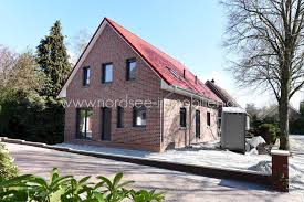 Die überlegung in norden ein haus zu kaufen ist wegen der sicheren rendite von immobilien als für viele ist die respektable wohnfläche von 1329000 qm mit ein grund, in norden ein haus zu. Haus Zu Vermieten Wiesenweg 11 26506 Norden Mapio Net