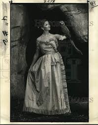 1980 Press Photo Pam Talbott during Zoo-To-Do fashion show at Audubon Zoo