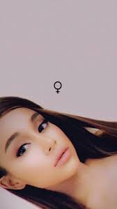 La rivelazione è arrivata con una foto di ariana grande a 5 anni ripescata da un vecchio articolo di giornale e condivisa su twitter e instagram . Pin By Charming Kitty Ariana On Ariana Grande Thank U Next Ariana Grande Ariana Ariana Grande Wallpaper