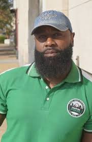 Reginald Beasley's Instagram, Twitter & Facebook