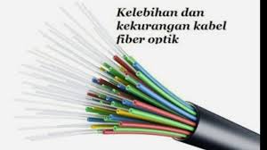 Kabel fiber optik atau yang biasa di sebut serat optik adalah kabel jaringan yang berisi untaian serat kaca di dalam selubung yang terisolasi. Fiber Optik Dan Pengertiannya Youtube