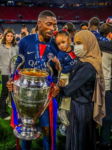 🥰🏆 Ousmane Dembele celebrating the Champions League title with his family.  ✨