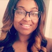 Kayla Seay's Instagram, Twitter & Facebook