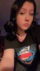 Crystal Ruben's Instagram, Twitter & Facebook