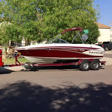 The floods of 2002 carved out the canyon lake gorge below the lake's spillway. Boat Rentals In Phoenix Arizona Cruise Saguaro Lake Or Canyon Lake This Boat Includes A Large Swim Deck Cooler Trolling Mot Boat Rental Canyon Lake Rental