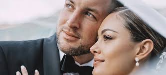 A type of sleeveless shirt. Tim Tebow And Demi Leigh Nel Peters Are Married Tim Tebow