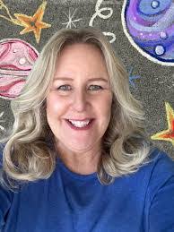 Laura Crouse's Instagram, Twitter & Facebook