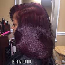 Liebe Diese Farbe Weinfarbenes Naturhaar Flach Gebugelt Natural Hair Color Natural Hair Styles Flat Iron Hair Styles