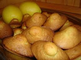 Recette De Madeleines Au Citron La Recette Facile Recette Madeleine Citron Recette Madeleine Recette Facile