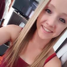 Danielle Dirksen (@dani_elizabeth1)