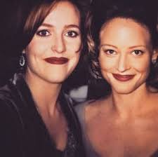 This was my first and last drawing with colouring pencil. The 53rd Annual Golden Globe Awards Gillian Anderson And Jodie Foster 1996 Famousfix Com Post